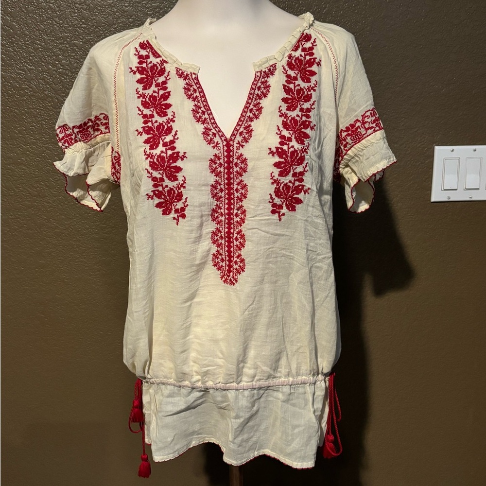 Anthropologie Beautiful embroidery blouse.